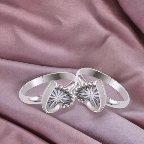 925 Sterling Silver Antique Finish Heart Adjustable Toe Ring for Women - Taraash