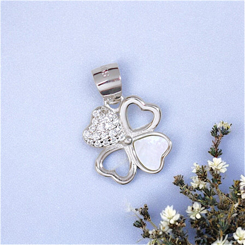 925 Sterling Silver CZ and Mother Of Pearl Clover Shaped Pendant For Womens - Taraash