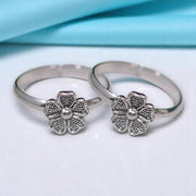 925 Sterling Silver Oxidised Flower Design Toe Rings for Women - Taraash